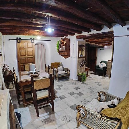 Apartamentos Casa Nino Montefrío Zewnętrze zdjęcie